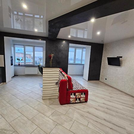 Вулиця Дмитра Іващенка Апартаменти Lutsʼk Habitación foto